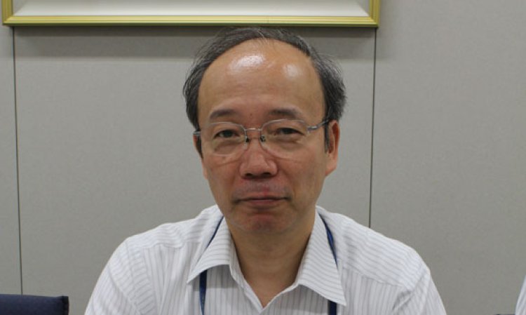 Yoshino Gypsum's technical department manager, Kazuyuki Umehara.